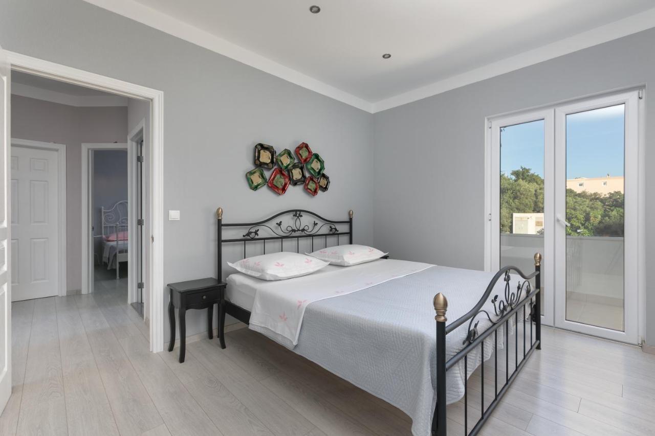 Apartmani Dijana พอดโกรา ภายนอก รูปภาพ