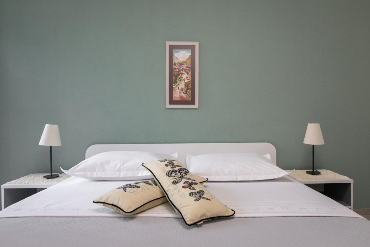 Apartmani Dijana พอดโกรา ภายนอก รูปภาพ