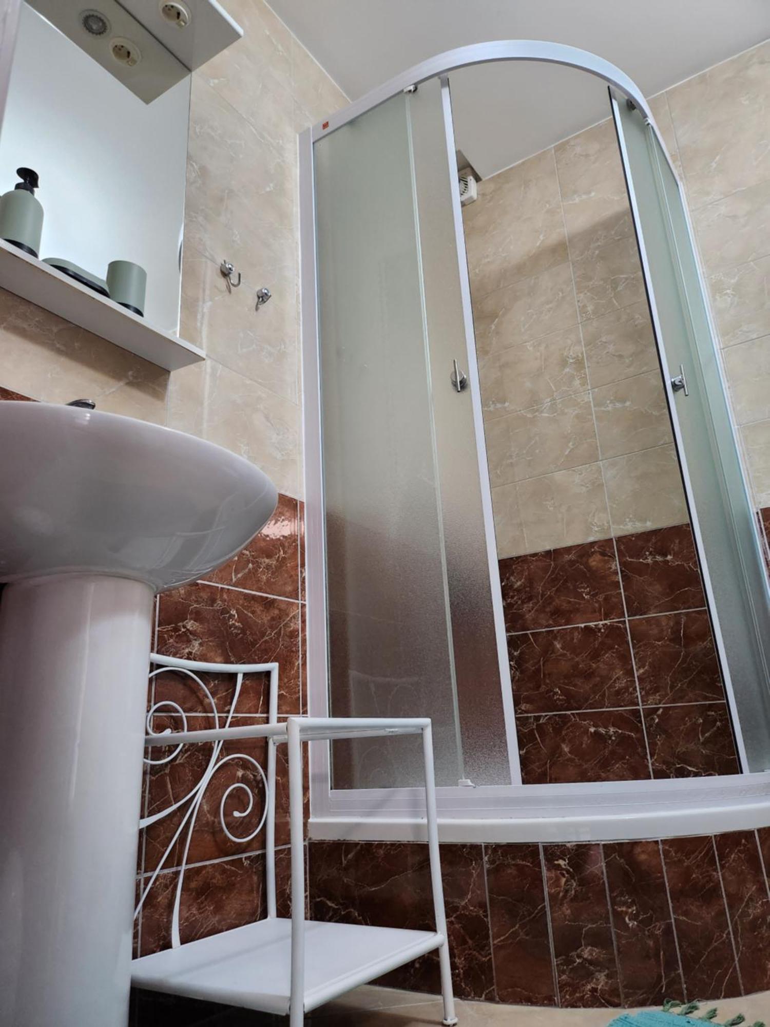 Apartmani Dijana พอดโกรา ภายนอก รูปภาพ